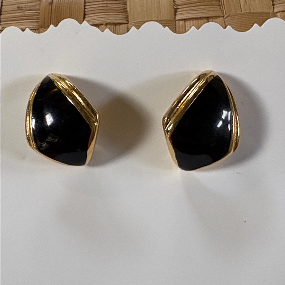 Monet Elegant Black and Gold Earrings